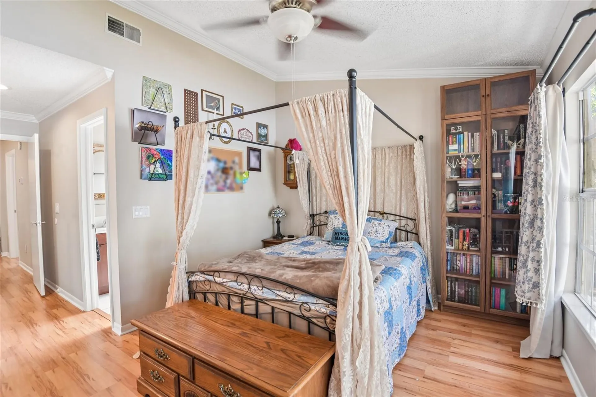 6910 Lake Place Court Tampa FL 33634