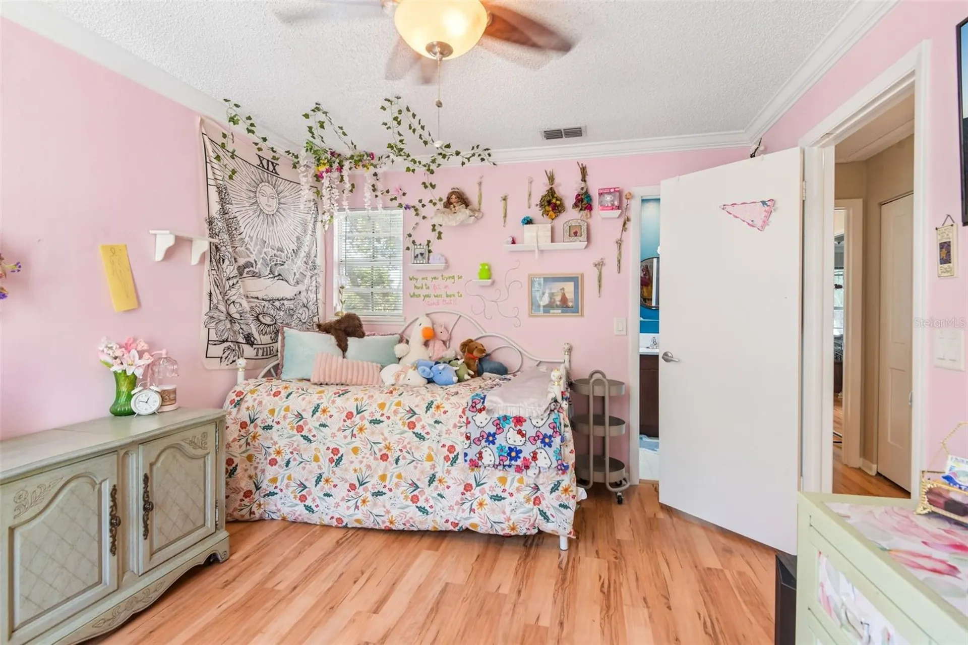 6910 Lake Place Court Tampa FL 33634