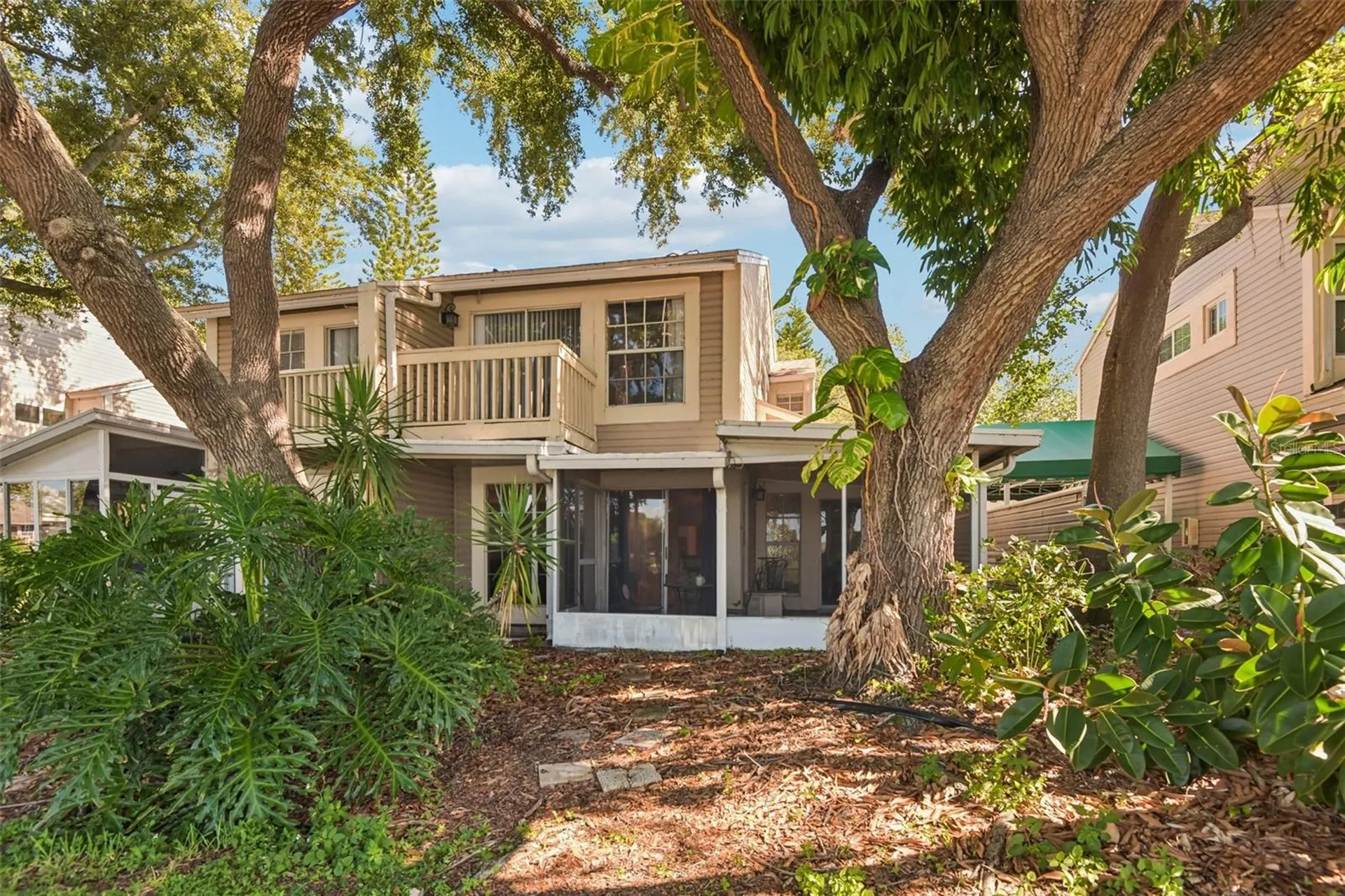 6910 Lake Place Court Tampa FL 33634