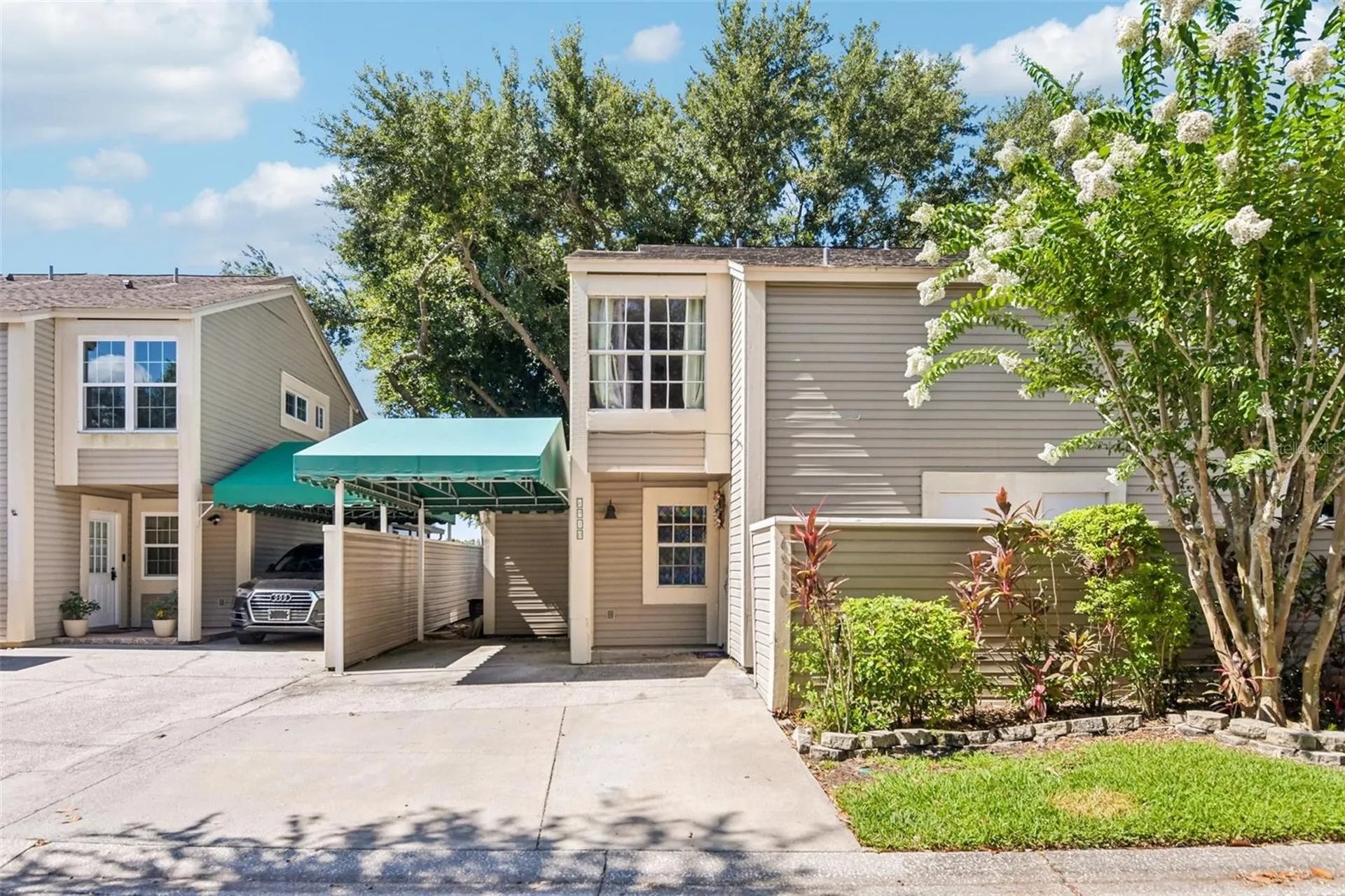 6910 Lake Place Court Tampa FL 33634