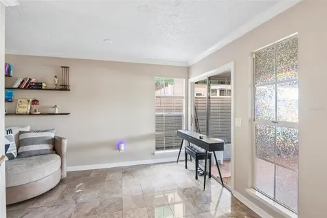 6910 Lake Place Court Tampa FL 33634