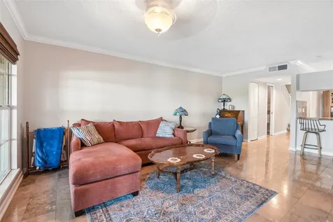 6910 Lake Place Court Tampa FL 33634