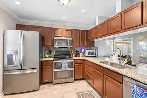 6910 Lake Place Court Tampa FL 33634
