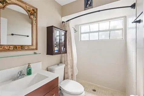 6910 Lake Place Court Tampa FL 33634