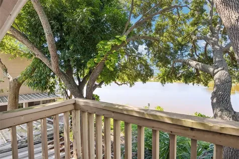 6910 Lake Place Court Tampa FL 33634