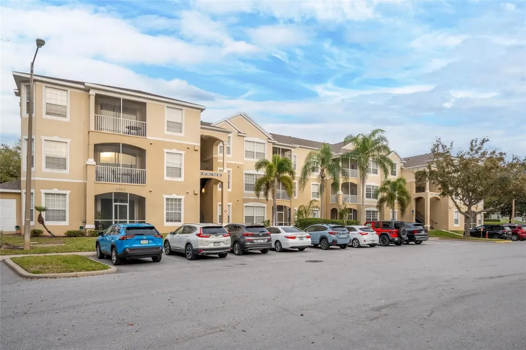 2303 Butterfly Palm Way Kissimmee FL 34747