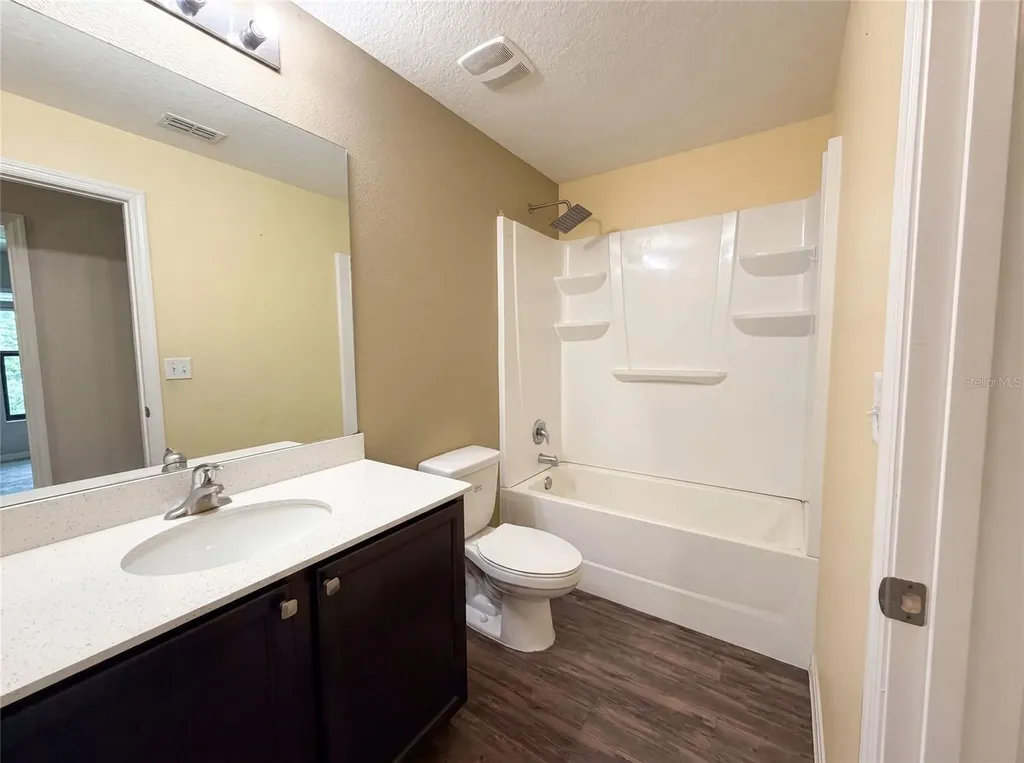 1880 Piedmont Court Mascotte FL 34753