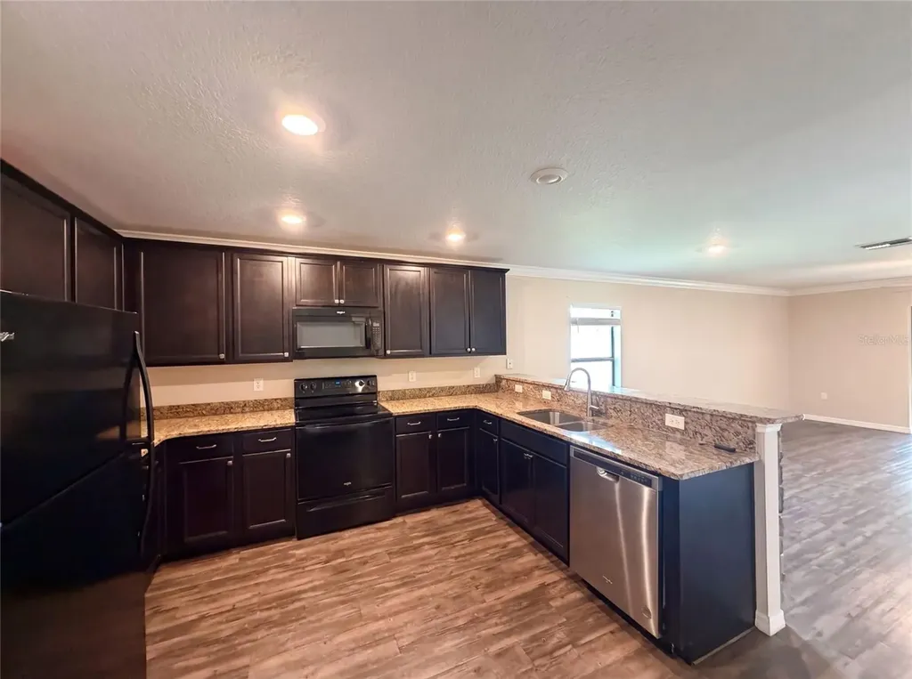 1880 Piedmont Court Mascotte FL 34753
