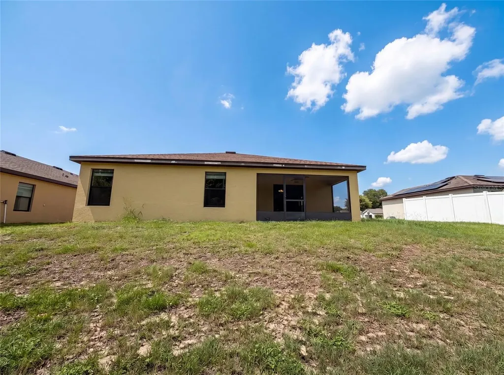 1880 Piedmont Court Mascotte FL 34753