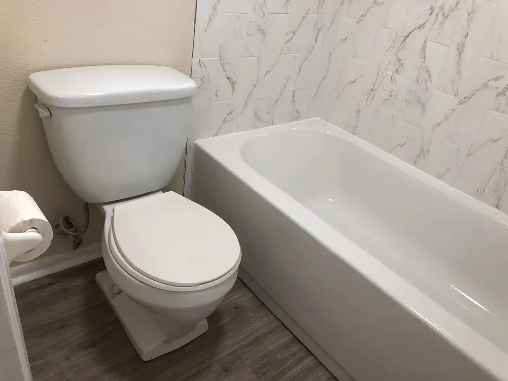 1311 Baywatch Loop Tampa FL 33612