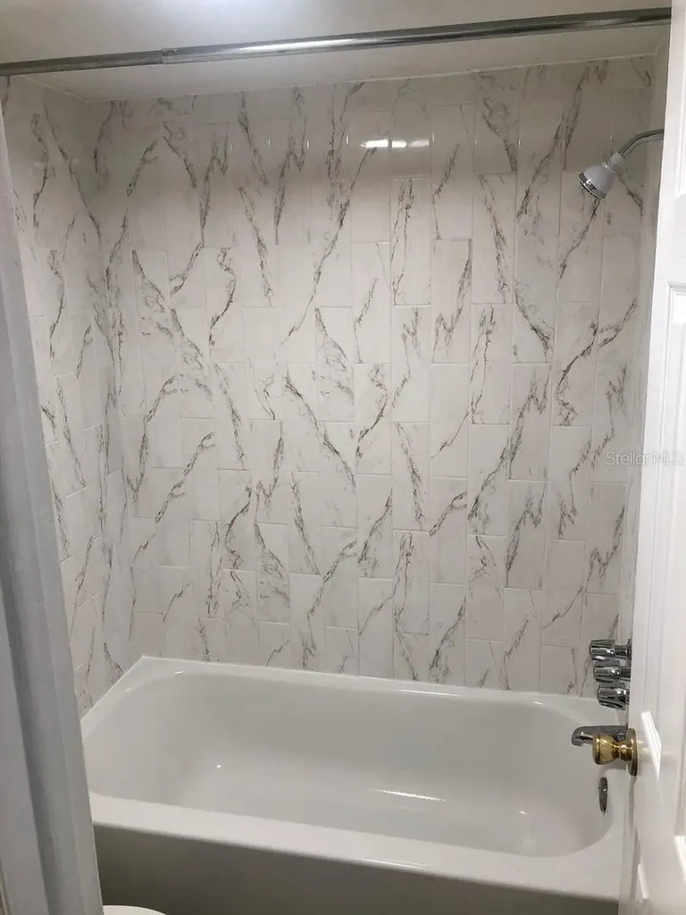 1311 Baywatch Loop Tampa FL 33612