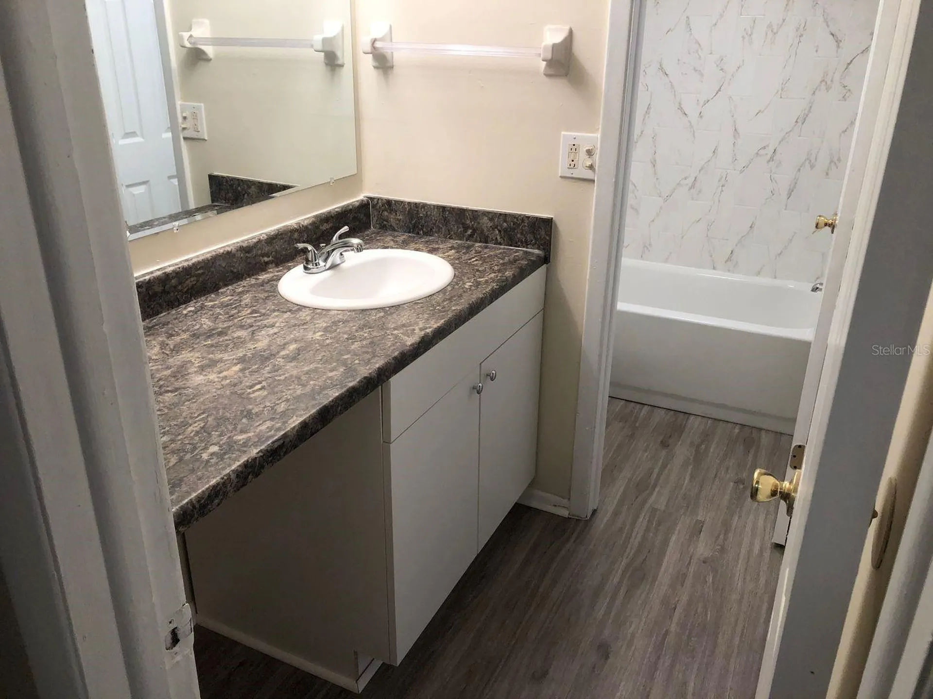 1311 Baywatch Loop Tampa FL 33612