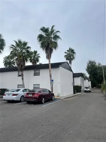 1311 Baywatch Loop Tampa FL 33612