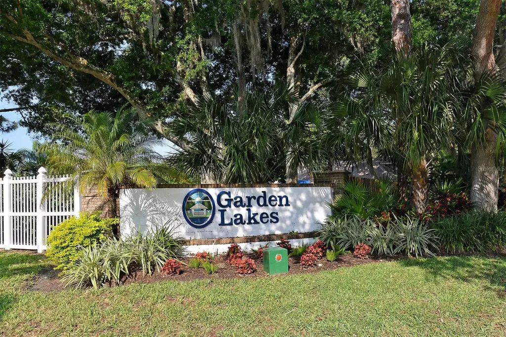 5729 Garden Lakes Palm Bradenton FL 34203