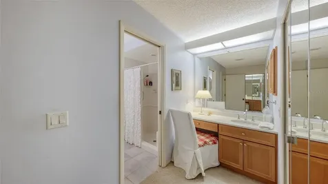 5729 Garden Lakes Palm Bradenton FL 34203