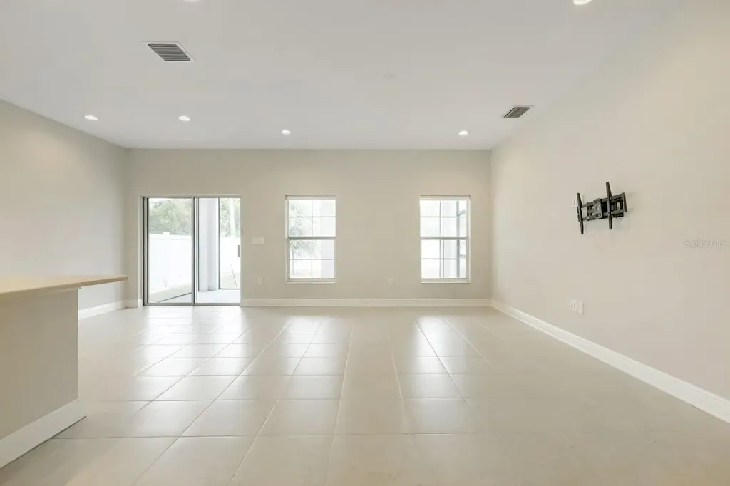 3029 54th Avenue N St Petersburg FL 33714