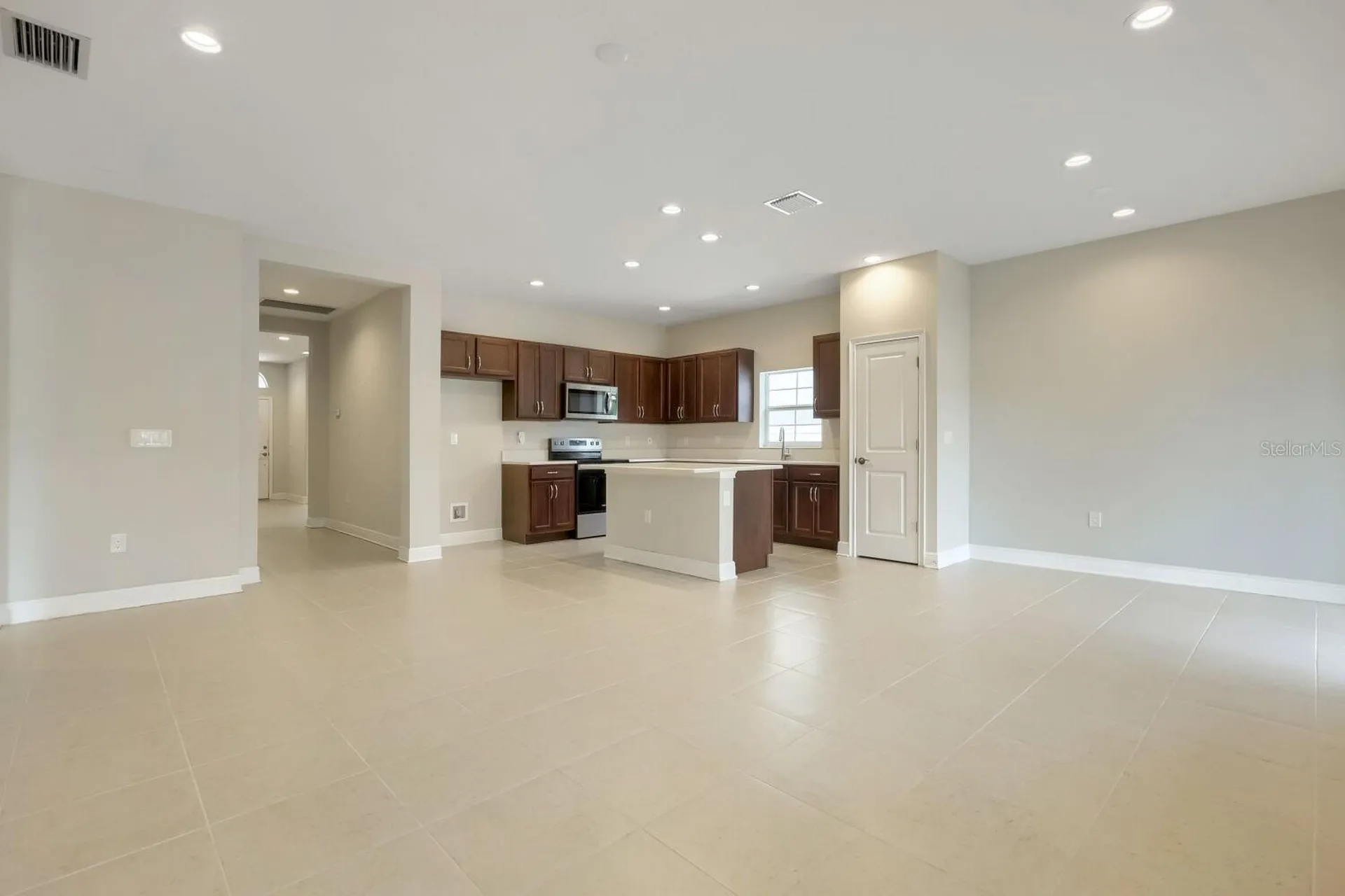 3029 54th Avenue N St Petersburg FL 33714