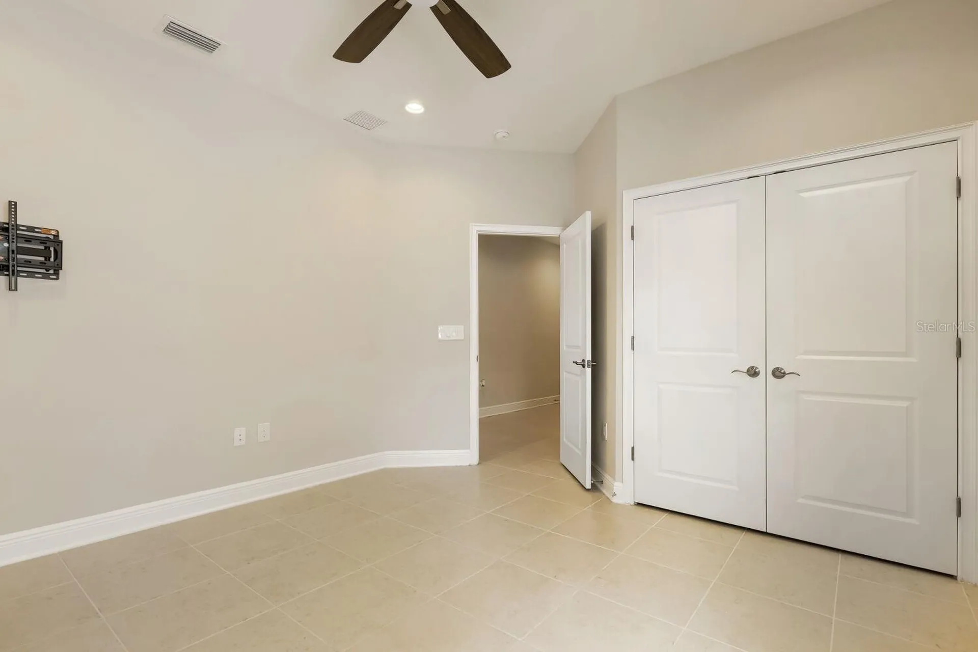 3029 54th Avenue N St Petersburg FL 33714