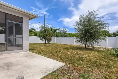 3029 54th Avenue N St Petersburg FL 33714