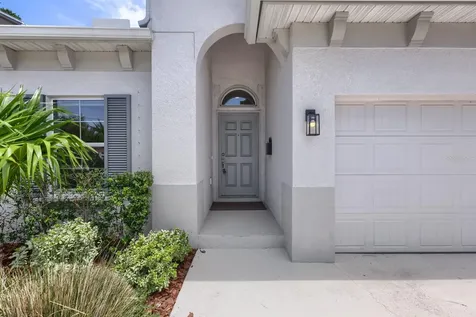 3029 54th Avenue N St Petersburg FL 33714