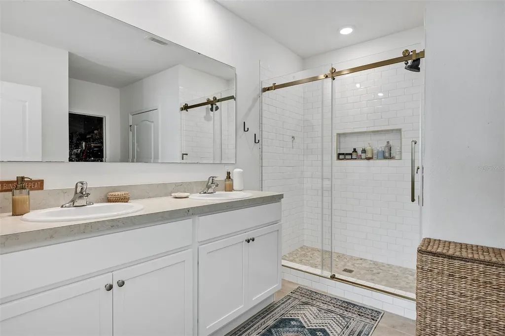 3221 Silas Drive New Smyrna Beach FL 32168