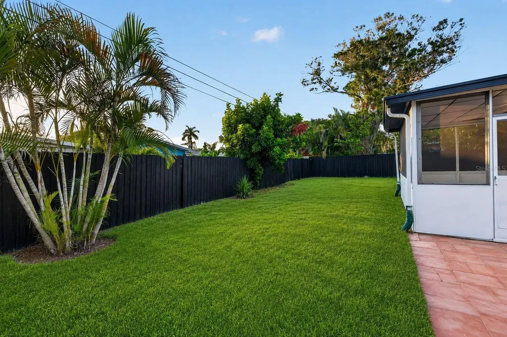 2801 45th Street S St Petersburg FL 33711
