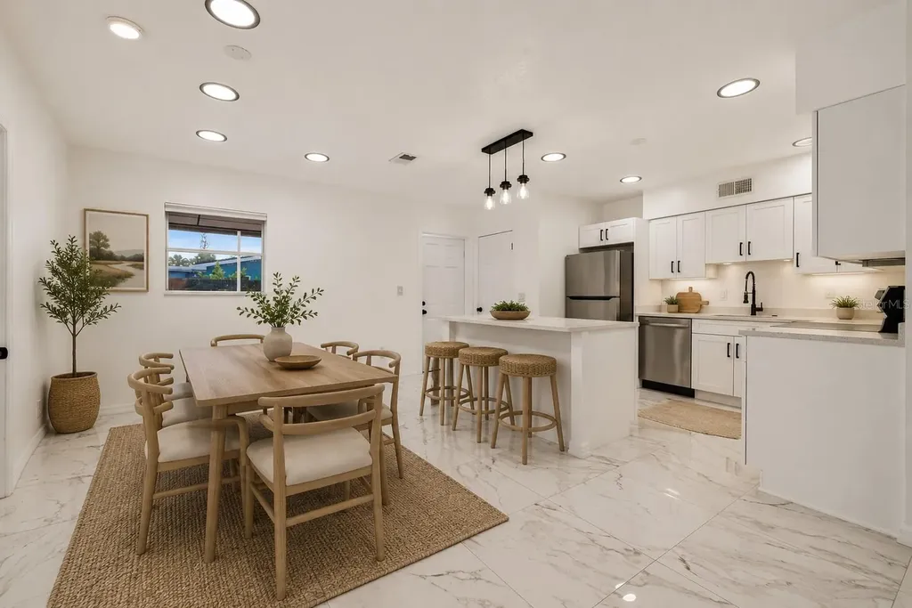 2801 45th Street S St Petersburg FL 33711