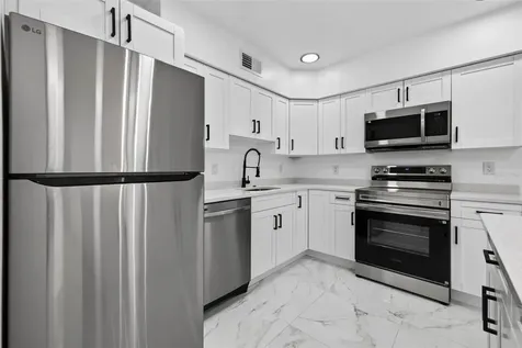 2801 45th Street S St Petersburg FL 33711
