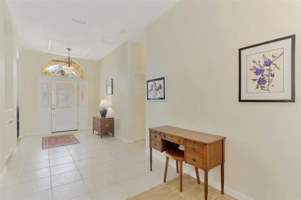 5153 Highbury Circle Sarasota FL 34238