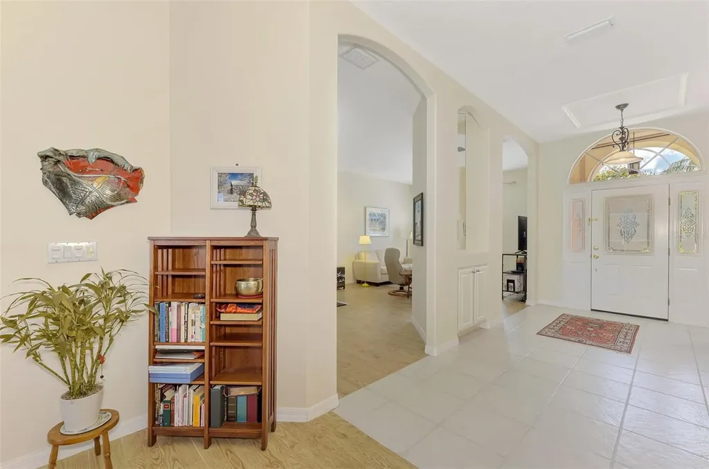 5153 Highbury Circle Sarasota FL 34238