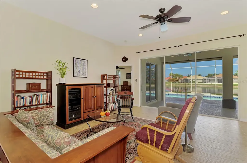 5153 Highbury Circle Sarasota FL 34238