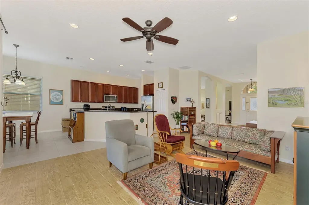 5153 Highbury Circle Sarasota FL 34238