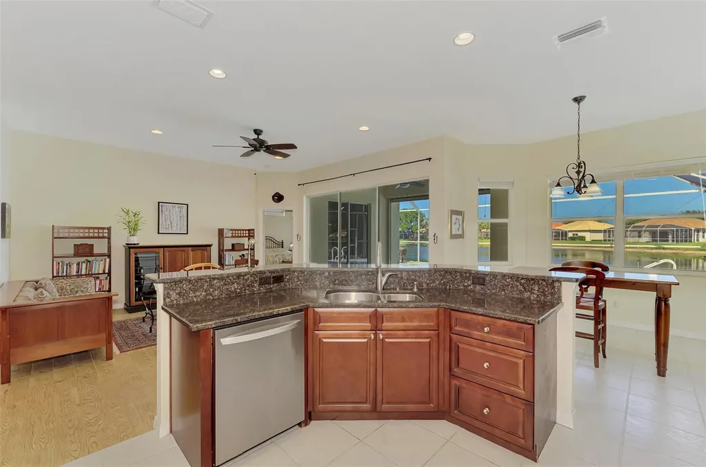 5153 Highbury Circle Sarasota FL 34238