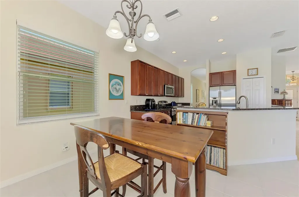 5153 Highbury Circle Sarasota FL 34238