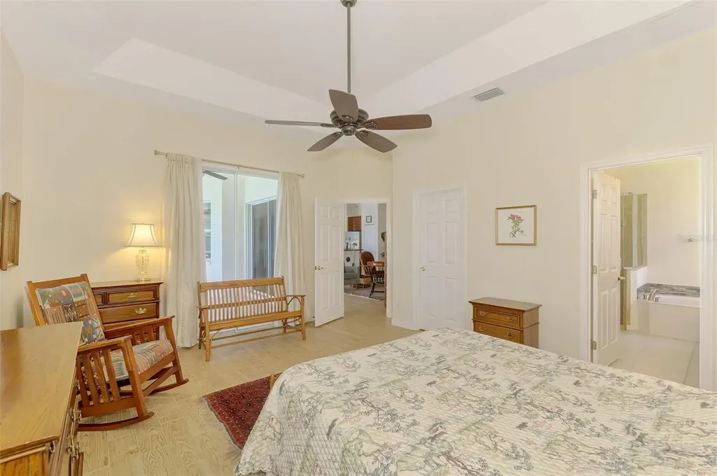 5153 Highbury Circle Sarasota FL 34238