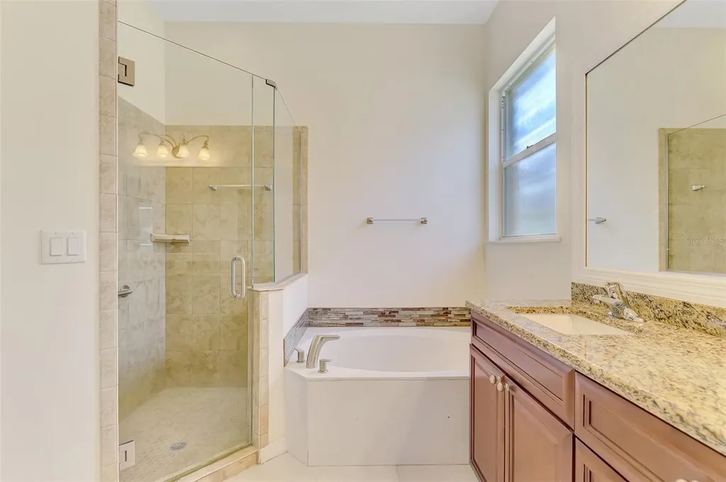 5153 Highbury Circle Sarasota FL 34238