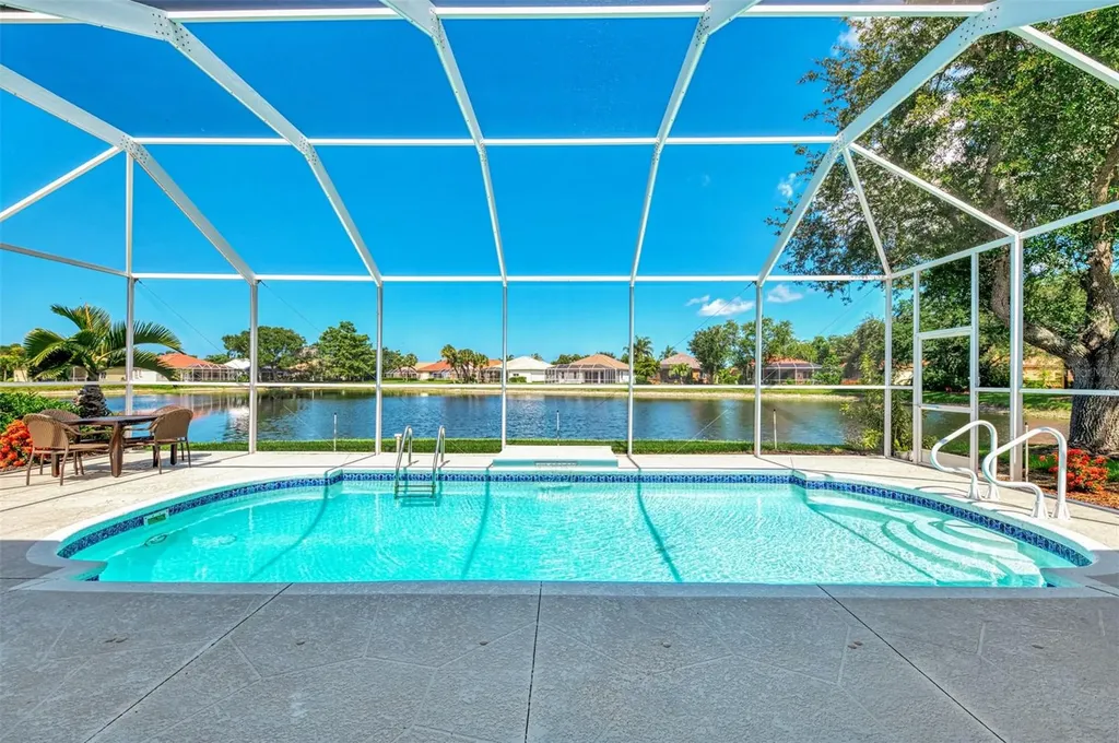 5153 Highbury Circle Sarasota FL 34238