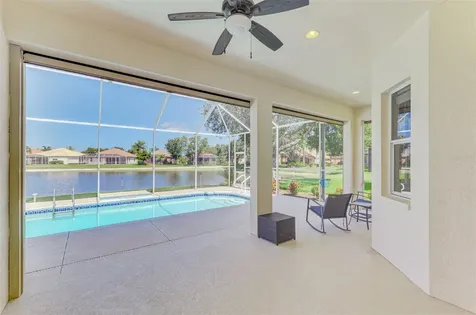 5153 Highbury Circle Sarasota FL 34238