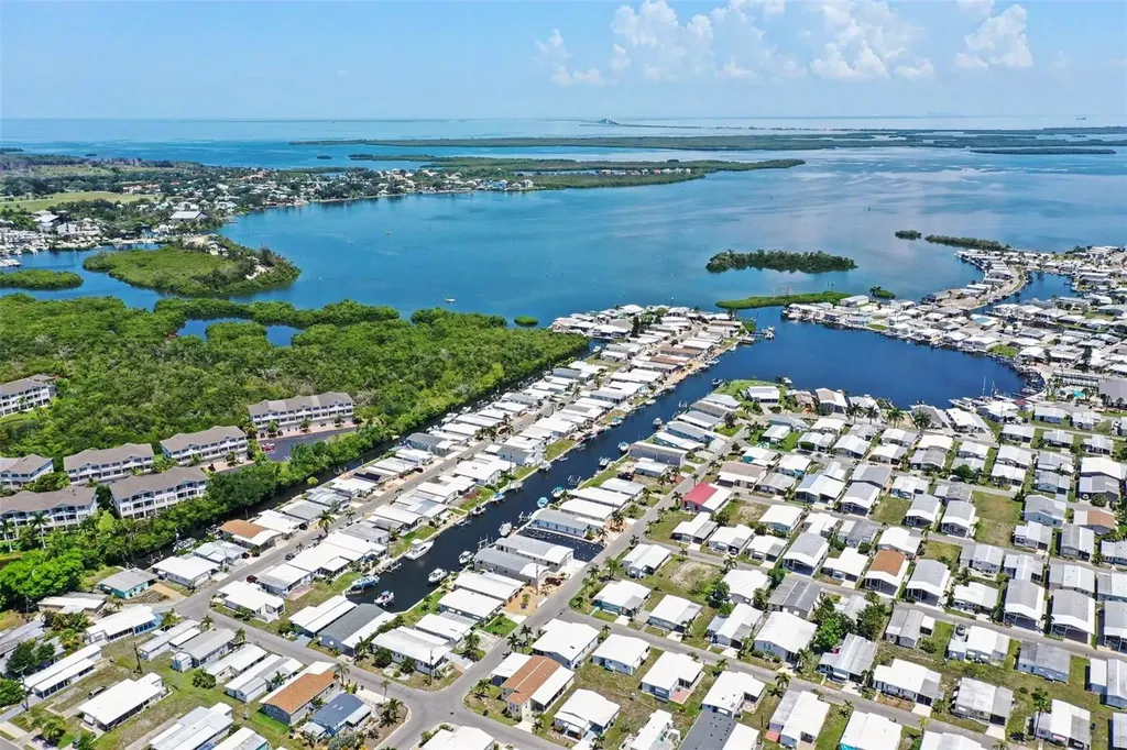 226 Bimini Drive Palmetto FL 34221