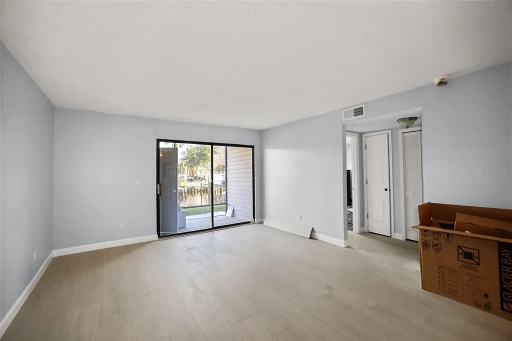 358 Moorings Cove Drive Tarpon Springs FL 34689