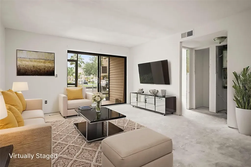 358 Moorings Cove Drive Tarpon Springs FL 34689