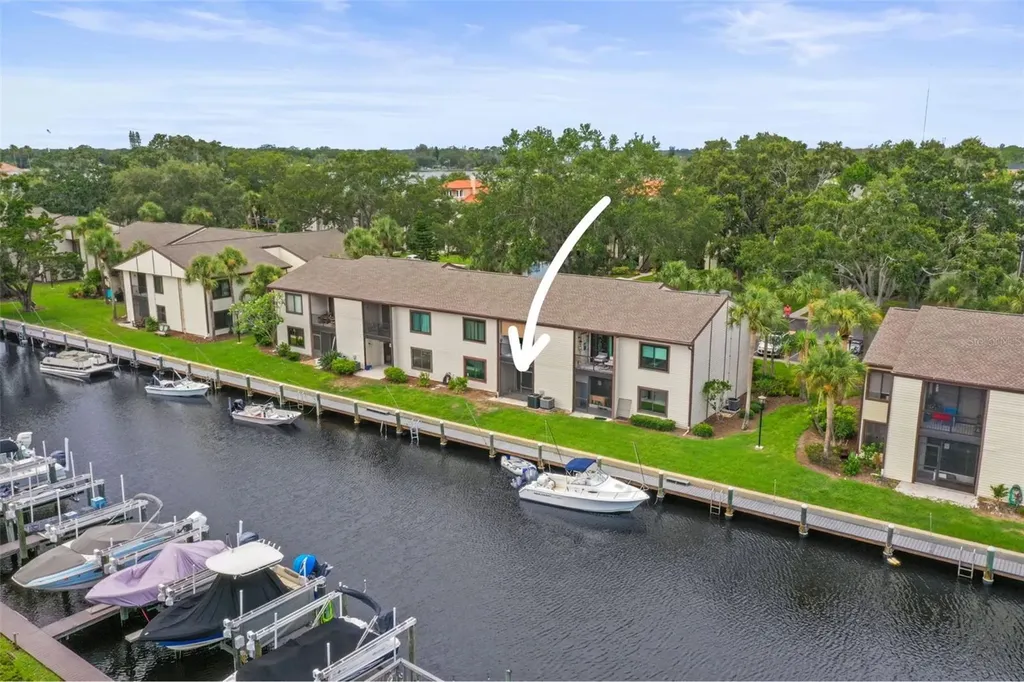 358 Moorings Cove Drive Tarpon Springs FL 34689