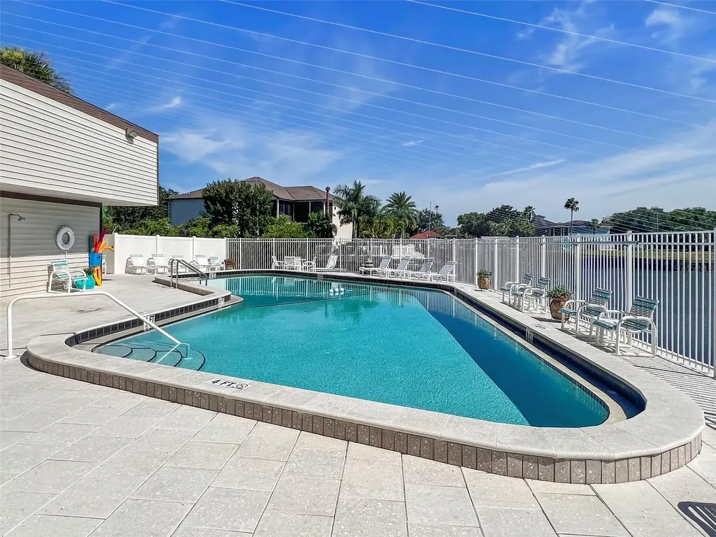 358 Moorings Cove Drive Tarpon Springs FL 34689
