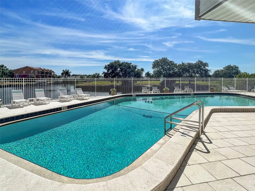 358 Moorings Cove Drive Tarpon Springs FL 34689