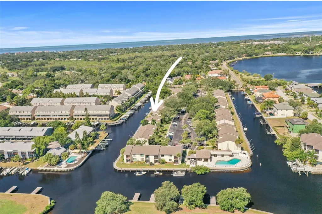 358 Moorings Cove Drive Tarpon Springs FL 34689