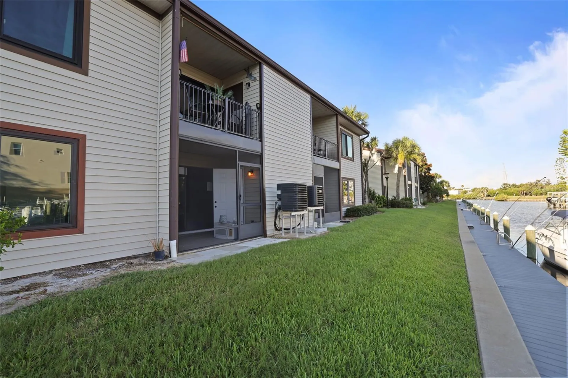 358 Moorings Cove Drive Tarpon Springs FL 34689