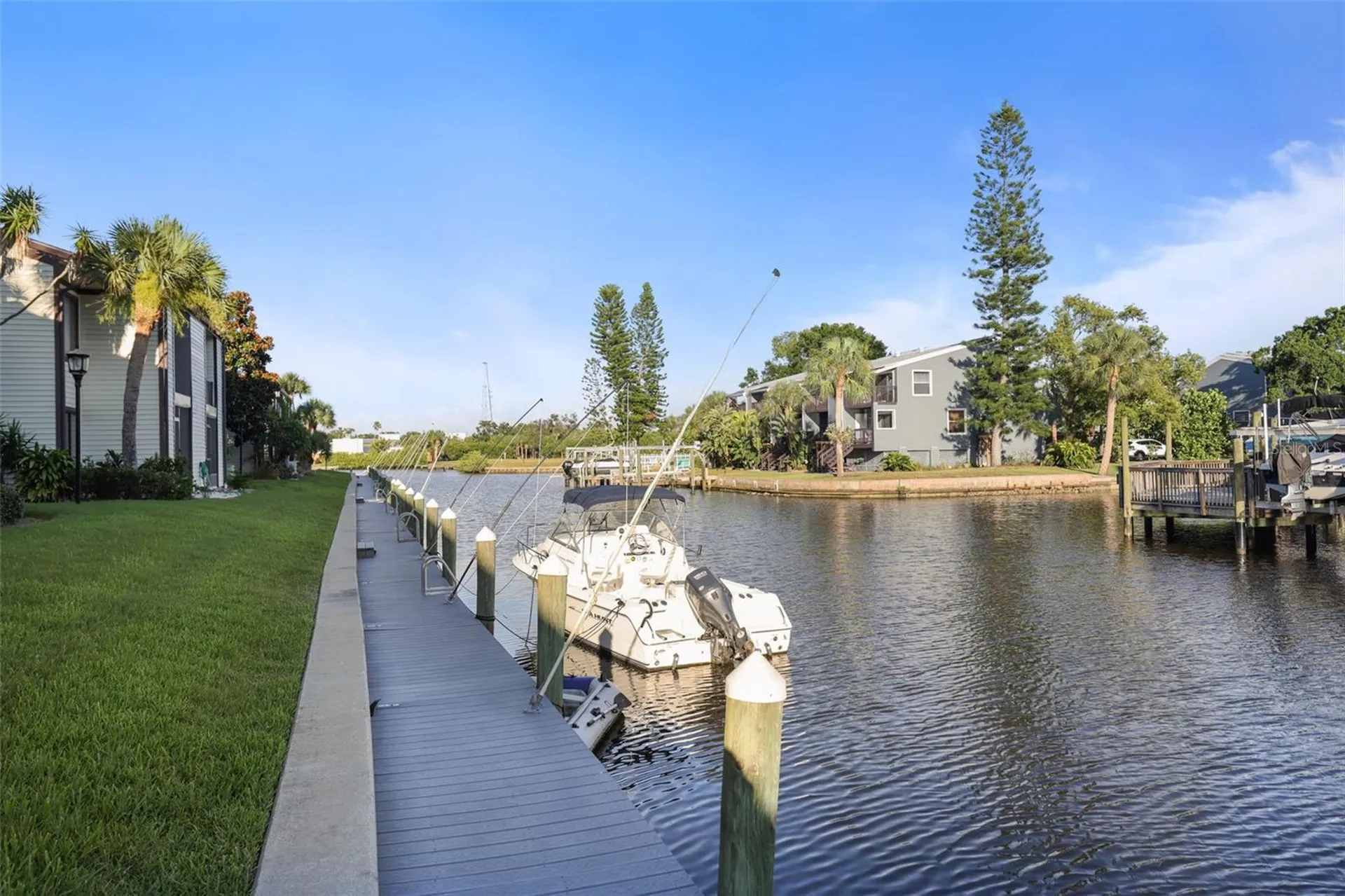 358 Moorings Cove Drive Tarpon Springs FL 34689