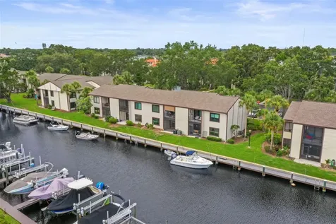 358 Moorings Cove Drive Tarpon Springs FL 34689