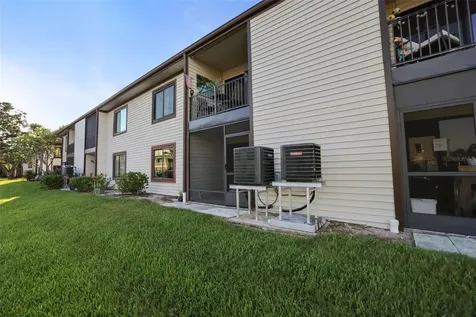 358 Moorings Cove Drive Tarpon Springs FL 34689
