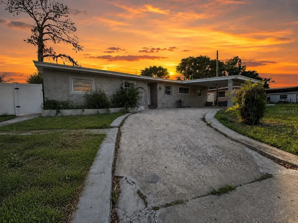 2506 Sandy Lane Orlando FL 32818